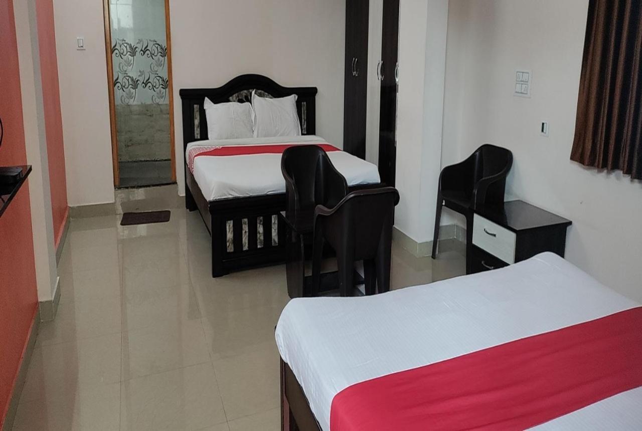 Anjaneya Comforts Shimoga Esterno foto