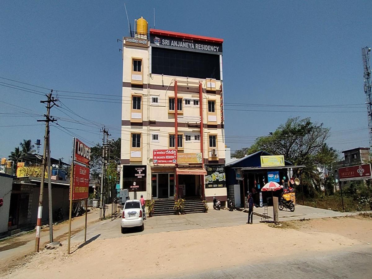 Anjaneya Comforts Shimoga Esterno foto